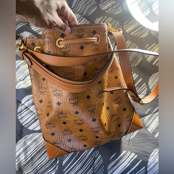 Hello posh I’m having a huge yard sell so I’m selling a lot items name brand MCM - Picture 6 of 8